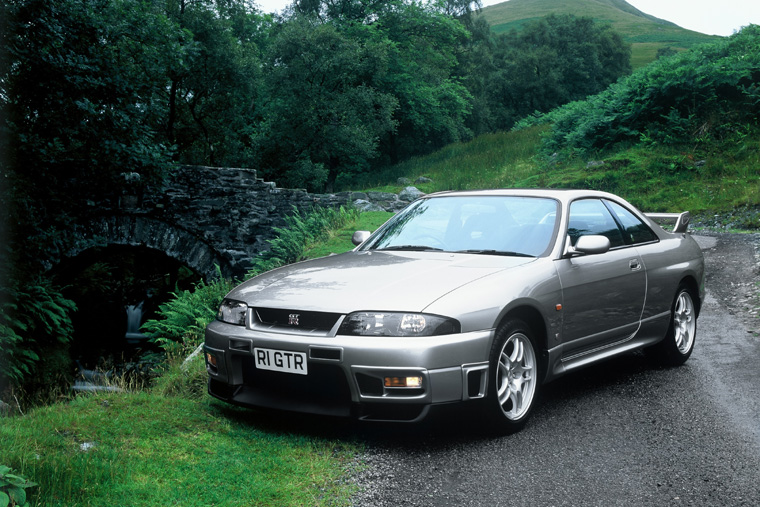 Nissan Skyline R33 GT-R